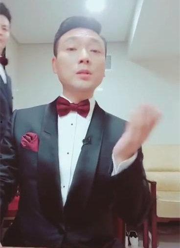 抖音爆料新闻的主播是谁,是谁引领潮流，揭秘热点事件？