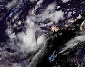 最新台风爆料视频,直击风暴眼，揭秘台风形成与影响