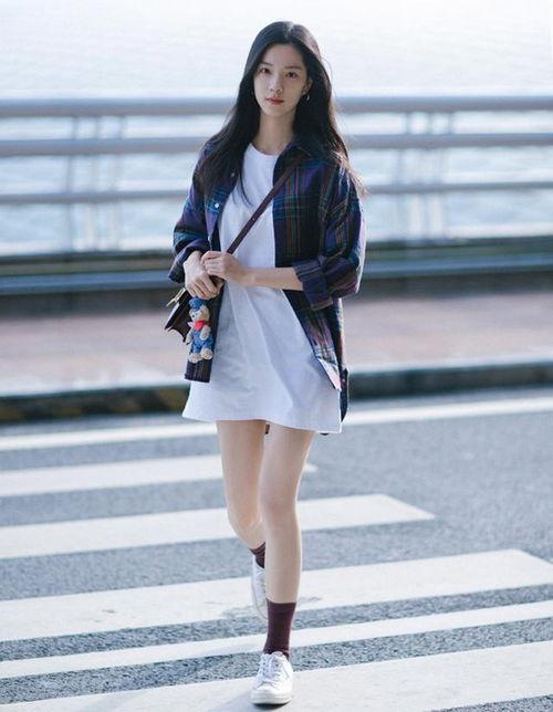 娱乐爆料庄达菲是谁,揭秘庄达菲，她是谁？