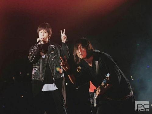 爆料狗仔的新闻报道,明星隐私大揭秘，惊人内幕曝光