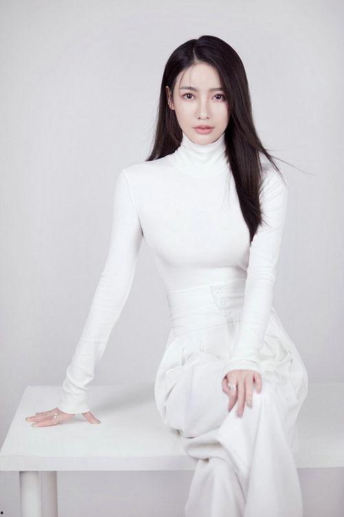 娱乐圈经纪人天涯爆料,揭秘明星背后的真实故事