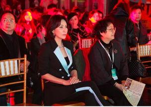 记者爆料梁朝伟视频,记者爆料背后的真相