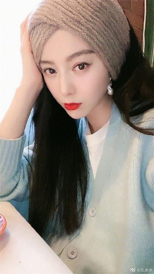 娱乐爆料发自拍,明星自拍大揭秘，瞬间捕捉明星私生活瞬间