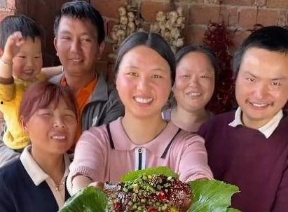 一家人最新爆料视频,一家人最新爆料视频背后的惊人真相