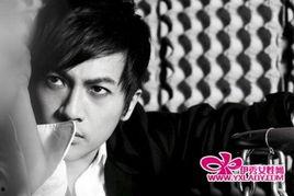 韩国男星绘画爆料视频,揭秘明星私下艺术创作瞬间