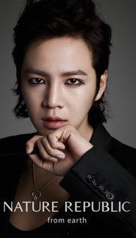 韩国男星绘画爆料视频,揭秘明星私下艺术创作瞬间