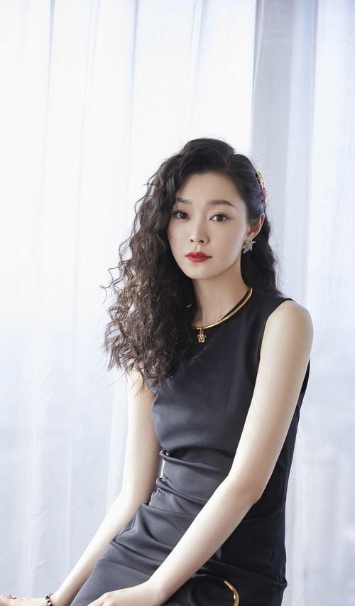 杨颖爆料娱乐圈视频,揭秘明星生活与工作背后的秘密